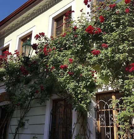 House Of Roses Apartment กุตนาฮอรา ภายนอก รูปภาพ