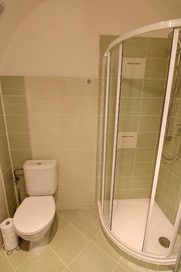 House Of Roses Apartment กุตนาฮอรา ภายนอก รูปภาพ